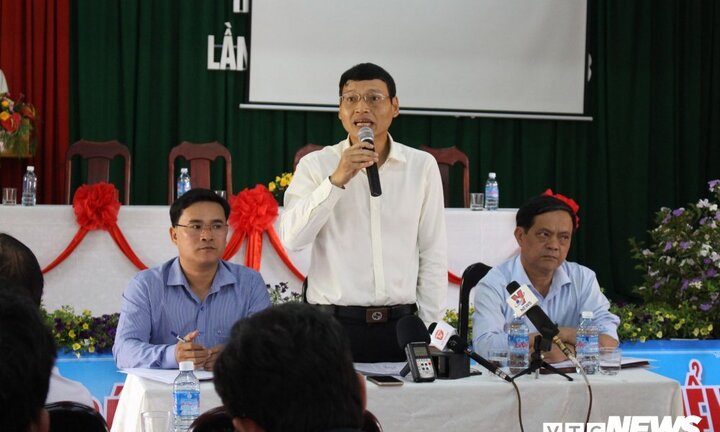 Hai nhà máy thép xả thải ô nhiễm được hoạt động thêm 6 tháng