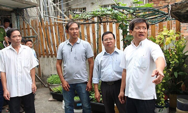 Sau thảm họa Carina, ông Đoàn Ngọc Hải đi kiểm tra PCCC tại quận 1