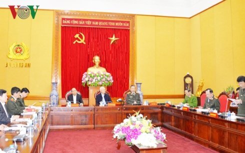 Tổng Bí thư: 'Còn mãi với thời gian là danh dự, vật chất chỉ là phù vân'