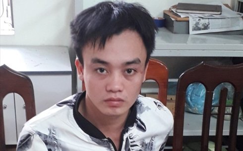 Sau xích mích, vác dao chém công an xã trọng thương