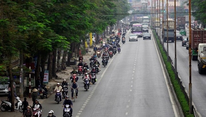 Chuyên gia đề xuất tách làn đường riêng cho xe máy