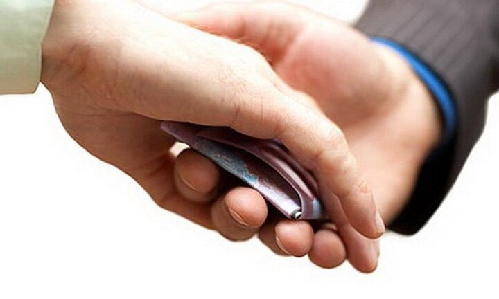 Cấu kết với cựu kế toán 'rút ruột' tiền lương, cựu hiệu trưởng ở Hà Giang dính án