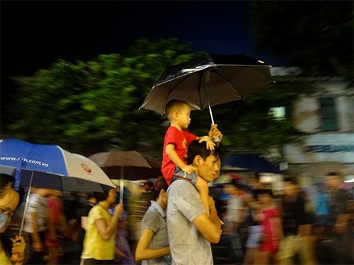 Mưa lớn diện rộng bao trùm miền Bắc ngày Tết Thiếu nhi 1/6