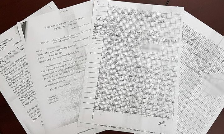 Phó giám đốc sở ở Bình Định liên tục xin phép chữa bệnh và những lá đơn tố cáo