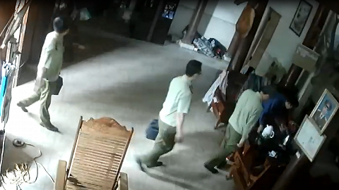 Hoãn phiên tòa xét xử các cán bộ quản lý thị trường tống tiền thầy lang ở Nghệ An