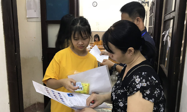 Thí sinh quên thẻ, nhập viện trước buổi thi Ngữ văn THPT Quốc gia 2019