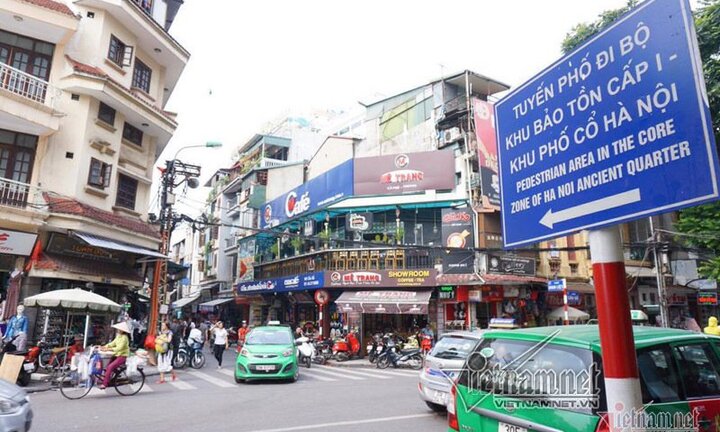 Hà Nội xem xét thí điểm cấm ô tô, xe máy quanh hồ Gươm