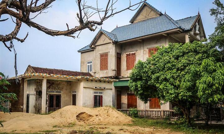 Ảnh: 'Biệt thự rỗng' ở làng xuất khẩu lao động giàu nhất Hà Tĩnh