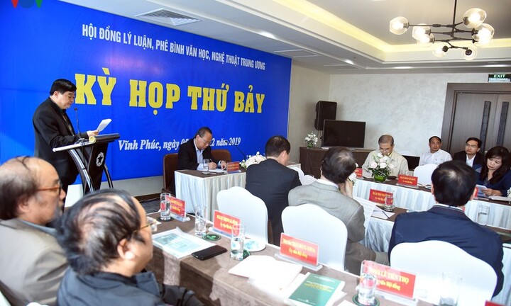 Kỳ họp thứ bảy Hội đồng Lý luận, phê bình VHNT Trung ương