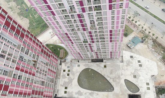 Làm ăn bết bát, Sông Đà - Thăng Long 'bán con' Usilk City