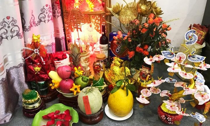 Sau Tết, phải hạ gấp những thứ này khỏi bàn thờ để tránh xui