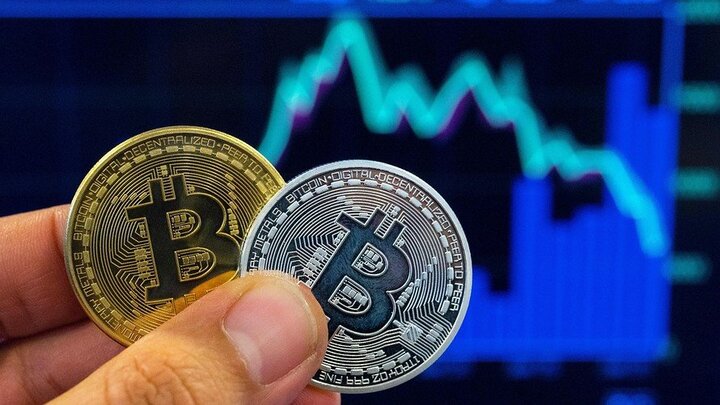 Giá Bitcoin hôm nay 31/12: Khó vượt mốc 4000 USD