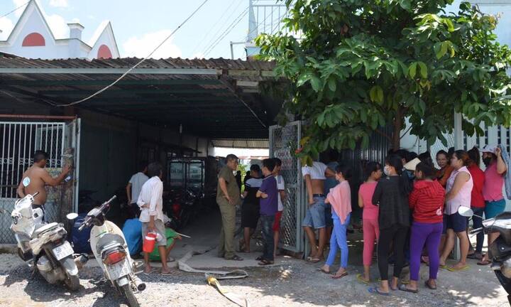 Giải cứu bé trai bị người đàn ông khống chế, dọa đốt