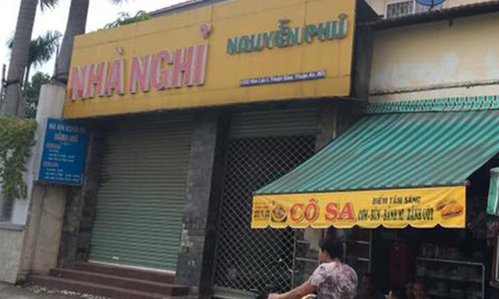 Cô gái phát hiện bạn trai chết bất thường trong nhà nghỉ