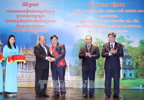 Việt Nam - Campuchia ký kết hợp tác về phát thanh