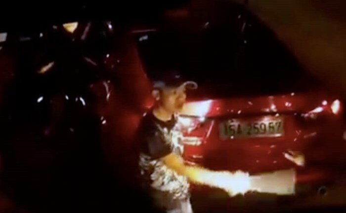 Phạt hành chính nhóm côn đồ vây đánh tài xế xe khách sau va chạm