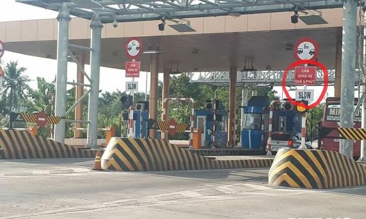 Chính thức cắm biển cấm xe dừng quá 5 phút khi qua trạm BOT