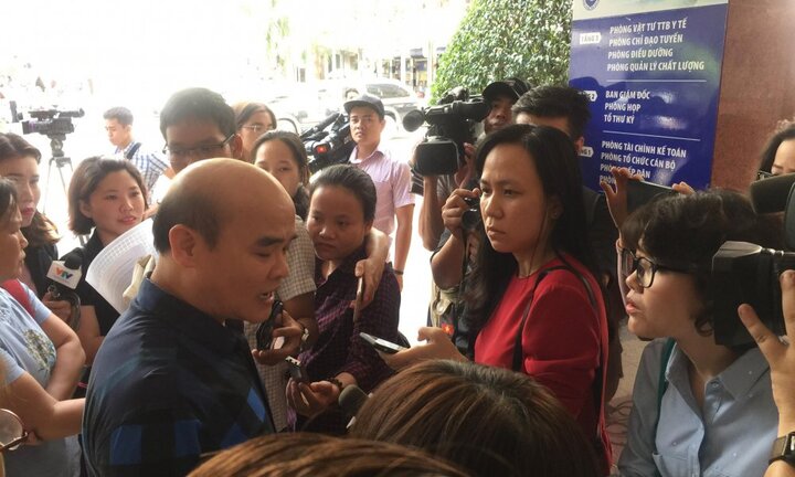 Sản phụ sinh con thuận tự nhiên nếu để con chết có thể bị khởi tố tội 'Vô ý làm chết người'