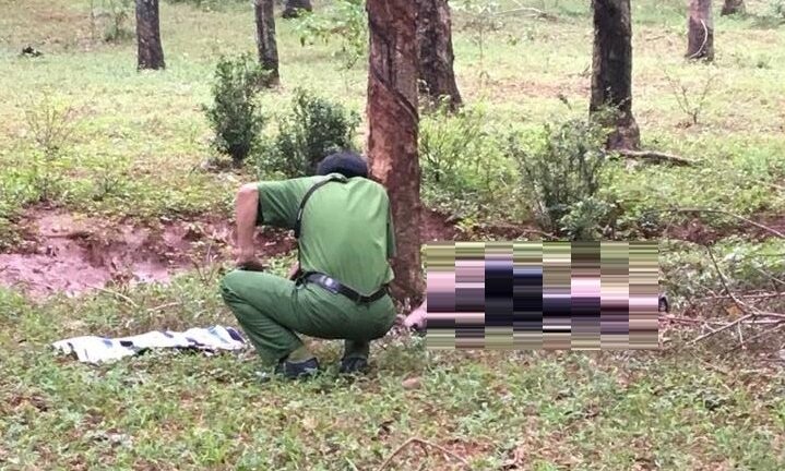 Thi thể nam giới cháy đen trong lô cao su ở Đồng Nai