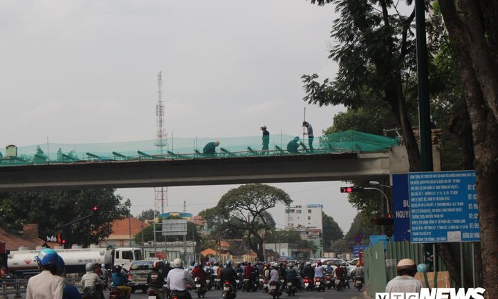 TP.HCM tạm cấm tất cả các loại xe một số tuyến đường trung tâm