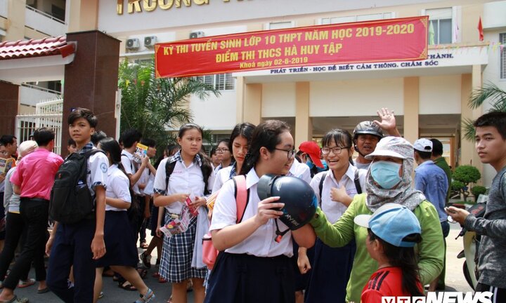 Điểm chuẩn vào lớp 10 công lập ở TP.HCM năm nay thế nào?