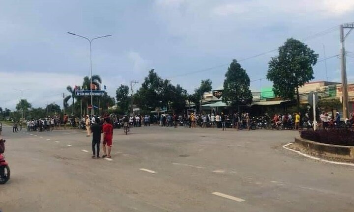 Thiếu úy bộ đội biên phòng bắn nhiều cán bộ rồi ôm súng cố thủ trong đồn ở Long An