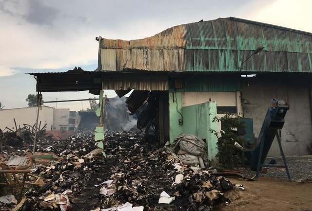 Cháy kho lưu trữ tài liệu xe buýt ở TP.HCM: Vì sao không khởi tố vụ án?