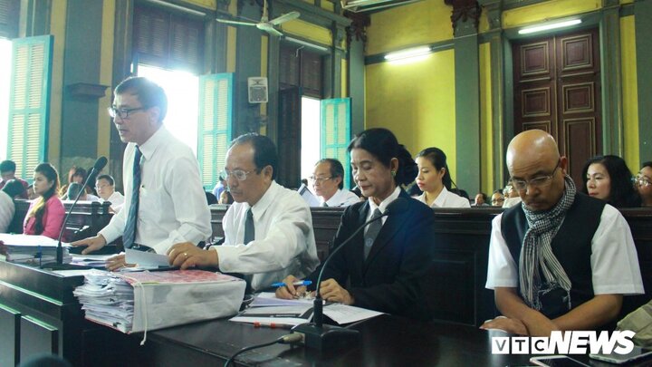 Hoãn phiên xử phúc thẩm vụ ly hôn vợ chồng Đặng Lê Nguyên Vũ