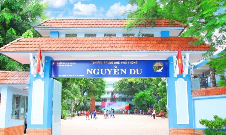 Giáo viên ở TP.HCM có thể nhận 32 triệu đồng tiền Tết