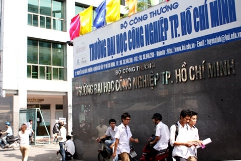 2.252 sinh viên tự ý bỏ học, Đại học Công nghiệp TP.HCM nói gì?