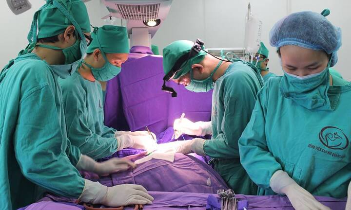 Bé gái 57 ngày tuổi mắc bệnh tim được cứu sống một cách thần kỳ