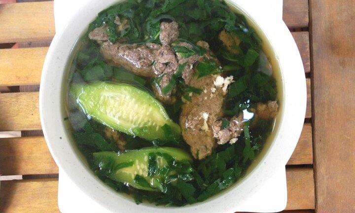 Vừa ăn cơm, vừa chan canh, cẩn thận kẻo mang bệnh