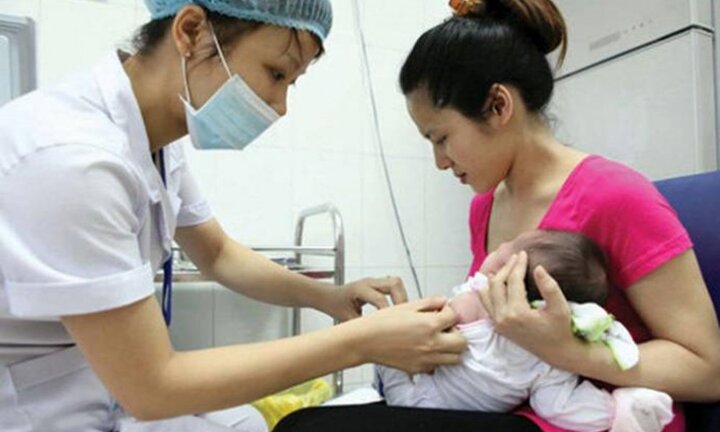 8 loại vắc xin tiêm chủng phòng được nhiều bệnh lưu hành tại Việt Nam