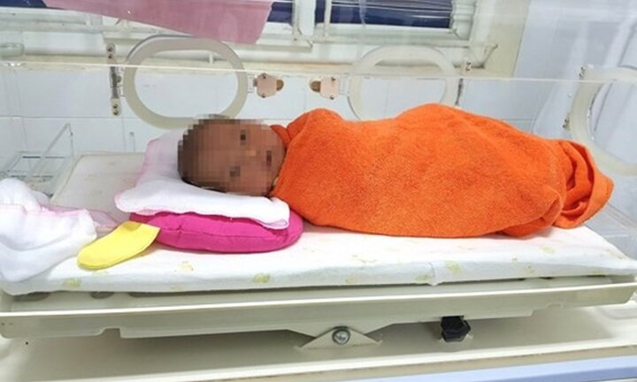 Hà Tĩnh: Bé gái sơ sinh nặng 3kg bị bỏ rơi tại bệnh viện