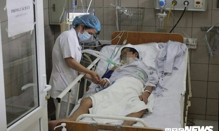 Thể hiện bản lĩnh bên chén rượu, cốc bia, nhiều người hóa tâm thần