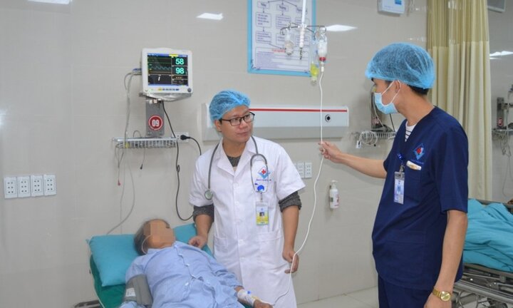 Ngộ độc thuốc tê, người phụ nữ 64 tuổi suýt chết