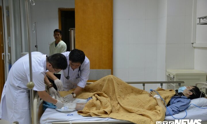 Nam thanh niên bị cắt cụt chân do chữa tiểu đường sai cách