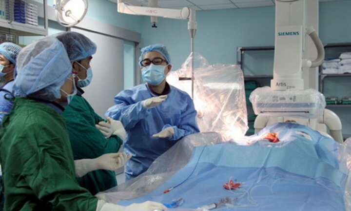 Hàng trăm bác sĩ ở bệnh viện công Đồng Nai nghỉ việc