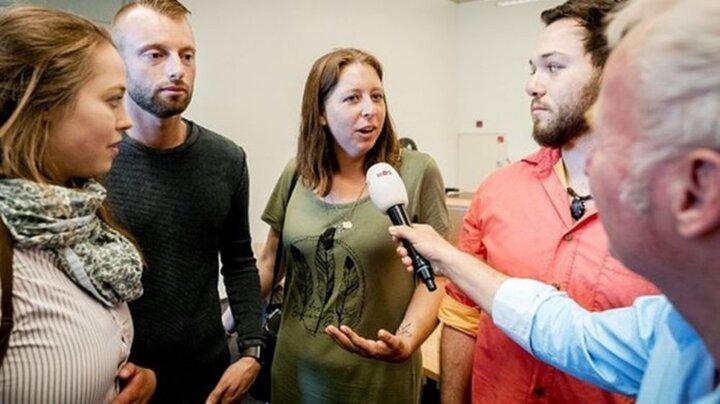 Bác sĩ tự dùng tinh trùng của mình thụ tinh cho bệnh nhân, sinh ra 49 đứa con