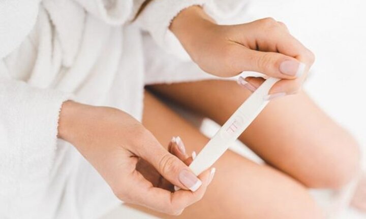 Thiếu niên mang thai khi mới 14 tuổi phải đối diện với những nguy hiểm sức khỏe nào?