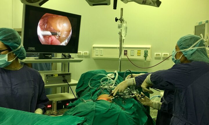 Bé 23 tháng tuổi bị u nang hiếm gặp được phẫu thuật thành công