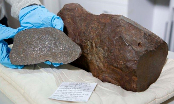 Tìm thấy cục đá siêu hiếm ở Australia, quý hơn gấp nhiều lần vàng