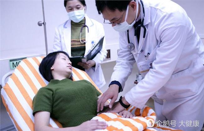 10 năm chiến đấu với ung thư, cô gái tiết lộ 4 bí quyết để khối u không di căn