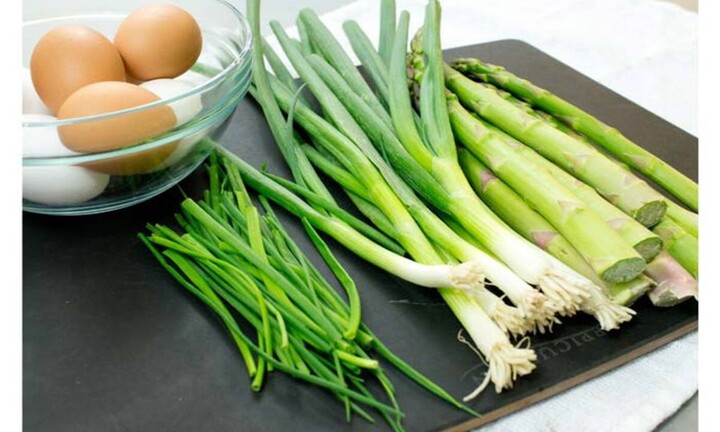 7 lợi ích sức khỏe không ngờ của hành và hẹ