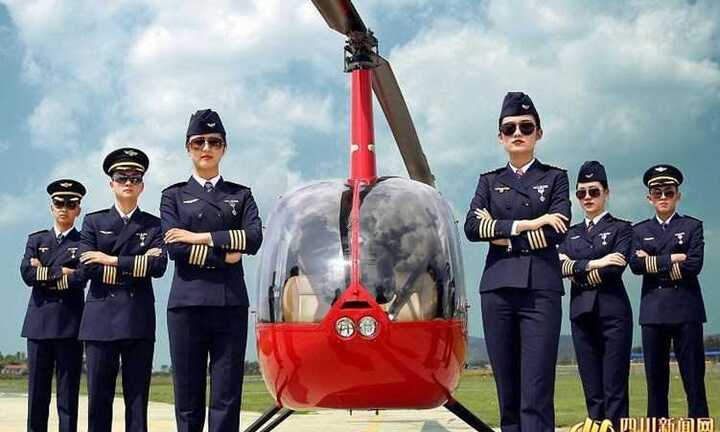 Ngắm dàn phi công xinh đẹp, tài năng của trường ĐH Hàng không dân dụng