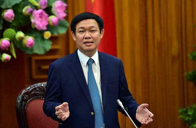 Phó Thủ tướng Vương Đình Huệ yêu cầu giảm 20% phí đường bộ