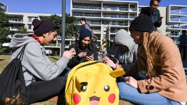 Hàng loạt quốc gia cấm Pokemon Go xuất hiện ở trường học