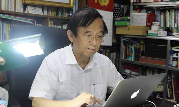 Điều đặc biệt bên trong ngôi nhà của giáo sư Nguyễn Lân Dũng