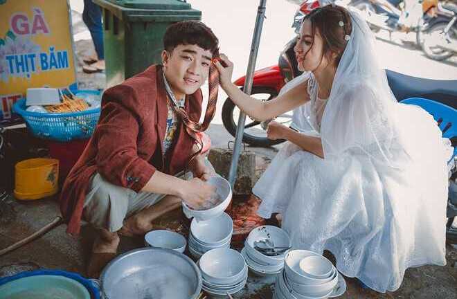 Đỗ Duy Nam khoe ảnh cưới hài hước bên vợ hot girl