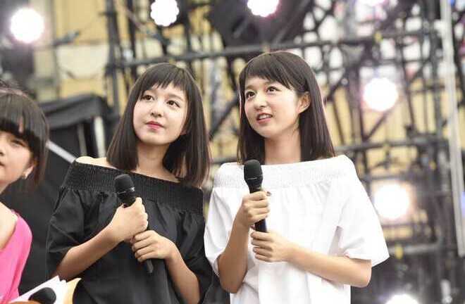 Chị em song sinh xinh đẹp với bản cover gây nghiện 'Apple Pen'